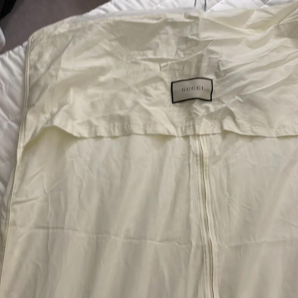 NWOT Gucci cloth garment bag